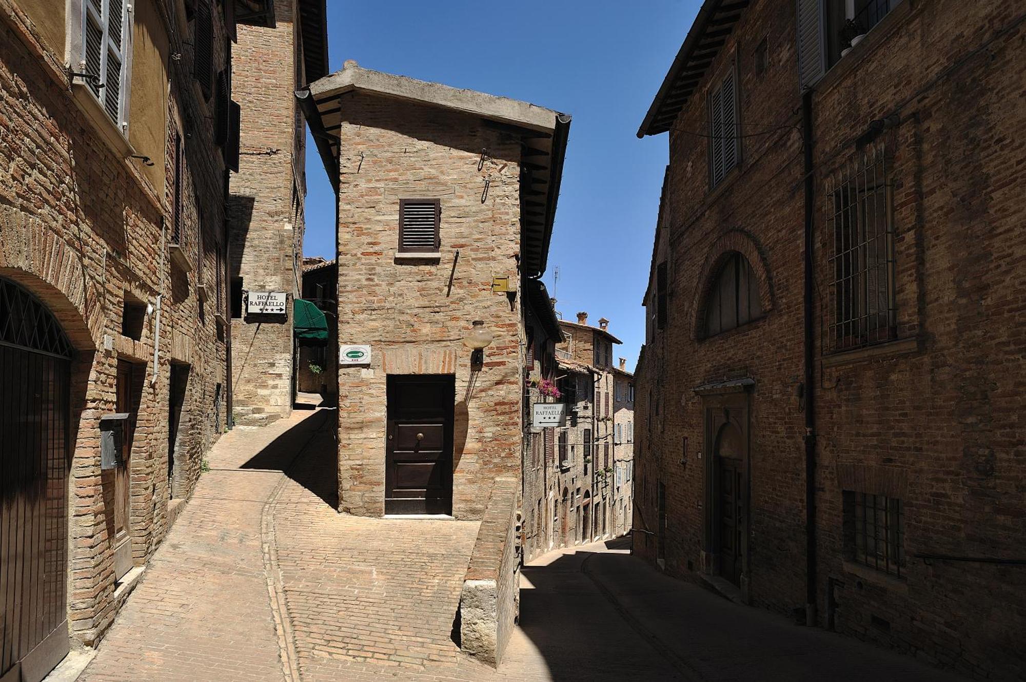 Albergo Hotel Raffaello Urbino Eksteriør billede