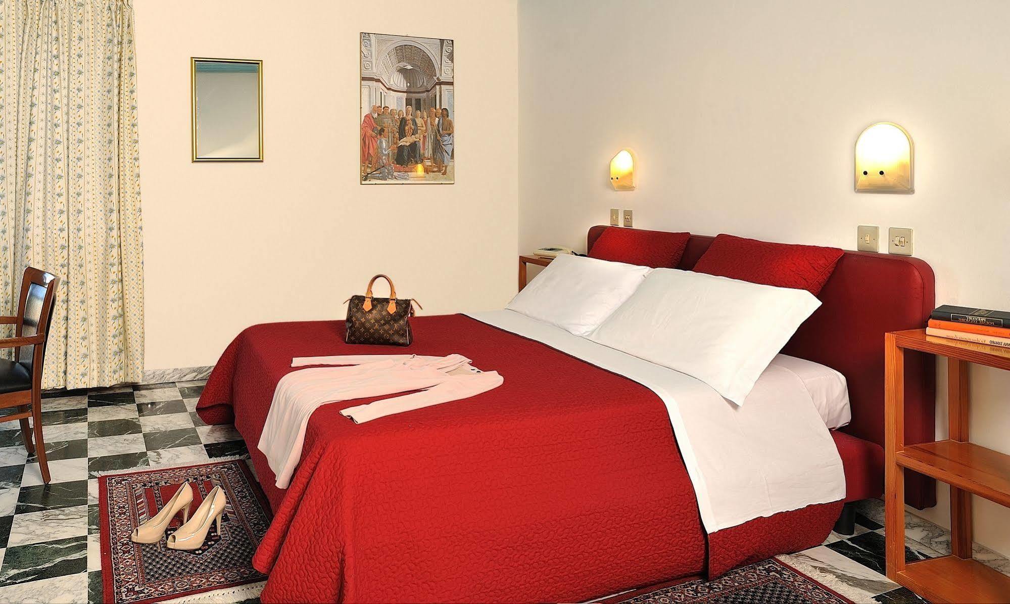 Albergo Hotel Raffaello Urbino Eksteriør billede
